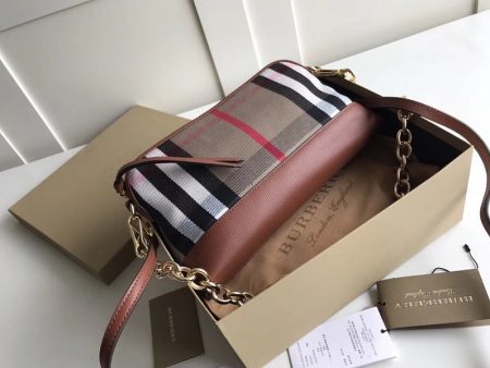 Envy Hold - Burberry Bags - 1243 Hot on Sale