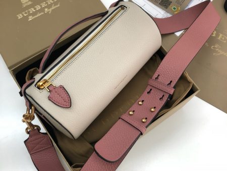 Envy Hold - Burberry Bags - 1204 Hot on Sale